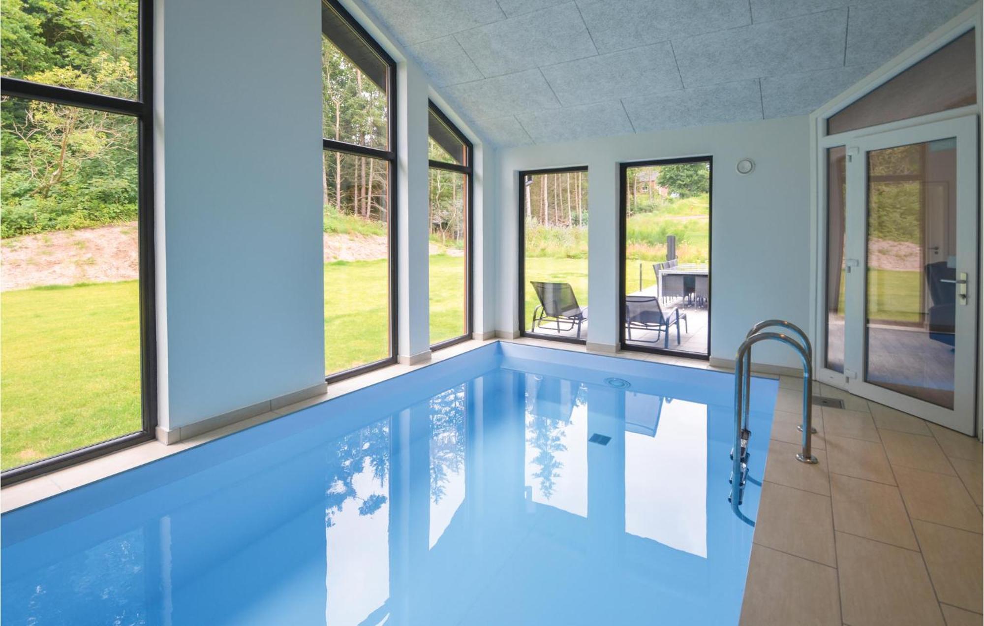 Amazing Home In Ebeltoft With Indoor Swimming Pool Zewnętrze zdjęcie